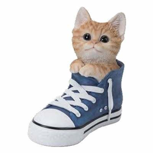 Kotě v botě polyresin 18cm