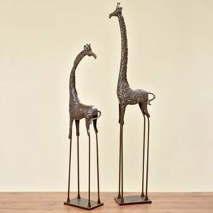 Žirafa stojící dlouhé nohy kov 145cm
